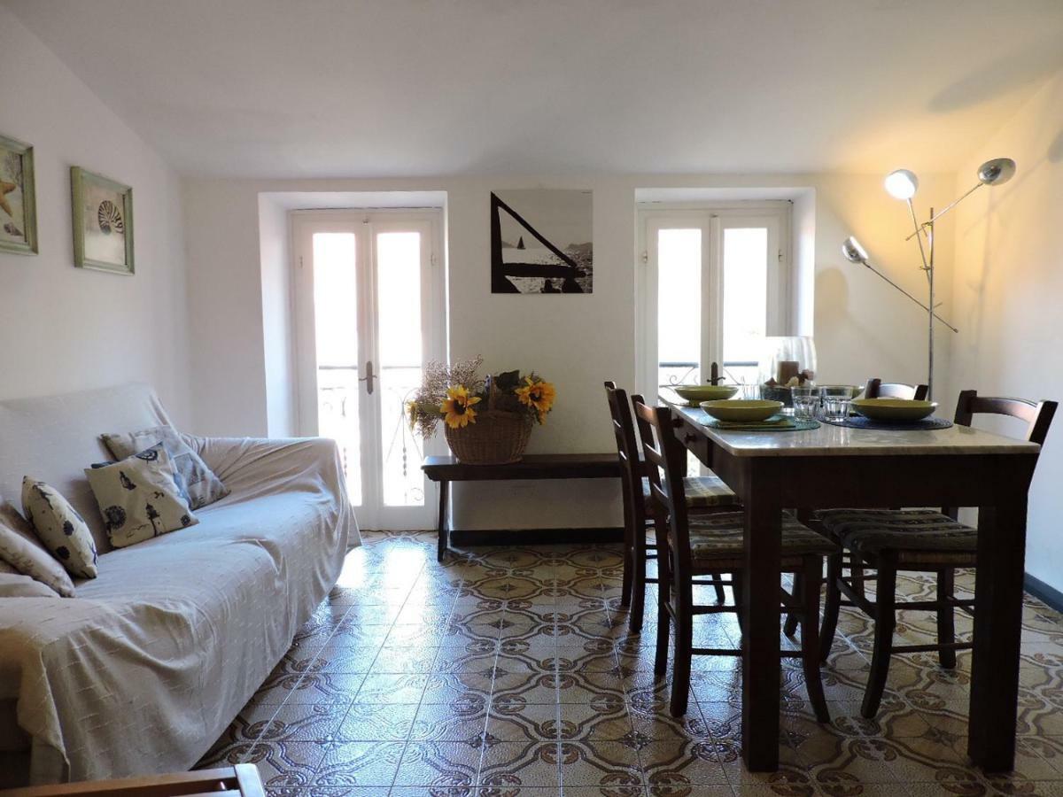 Апартаменты La Casa Nel Borgo Телларо Экстерьер фото
